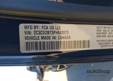 2023 Dodge Challenger R/T z USA, uszkodzony, nr VIN 2C3CDZBT3PH642073